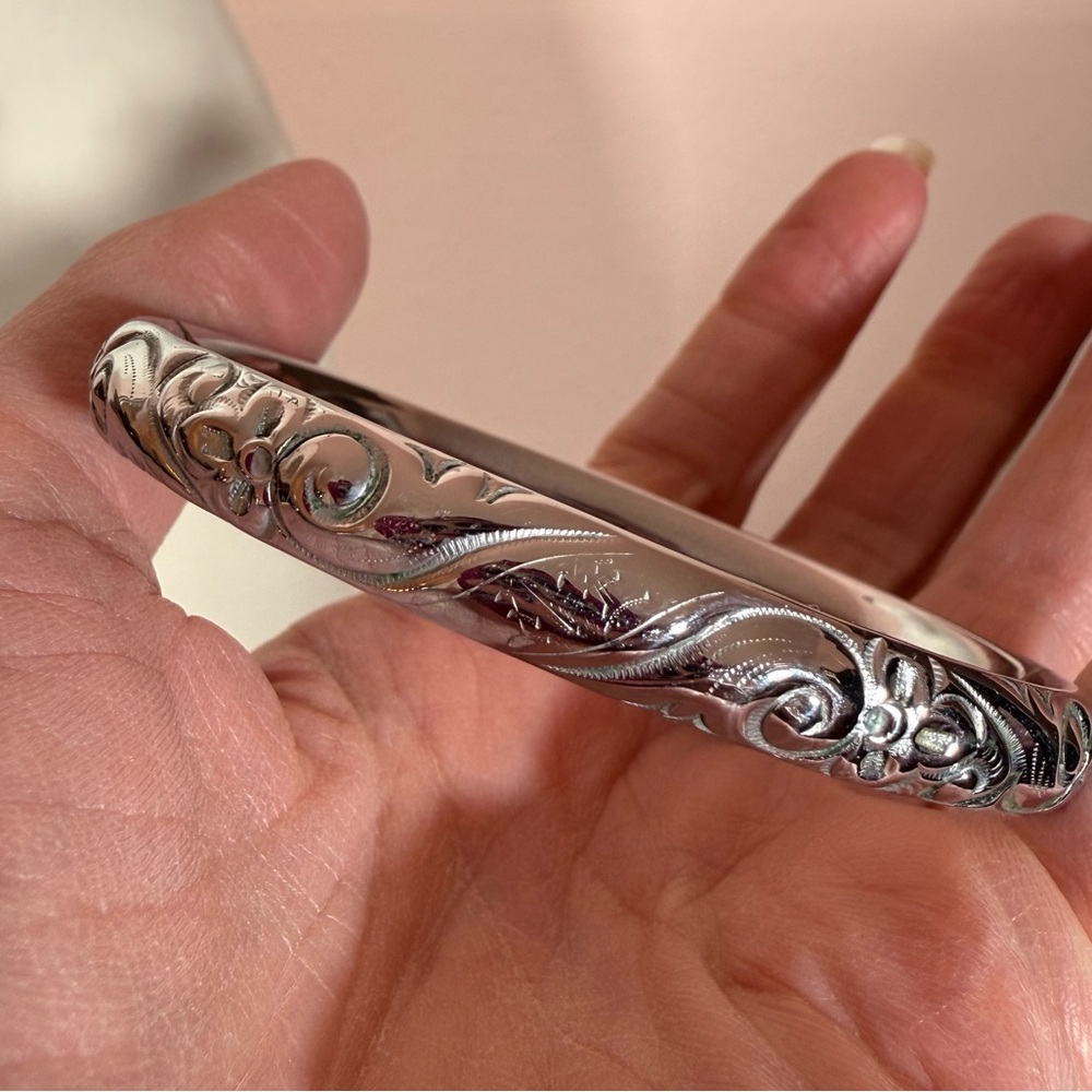 Antique Victorian White Gold filled Floral Etched art deco Bangle Bracelet A